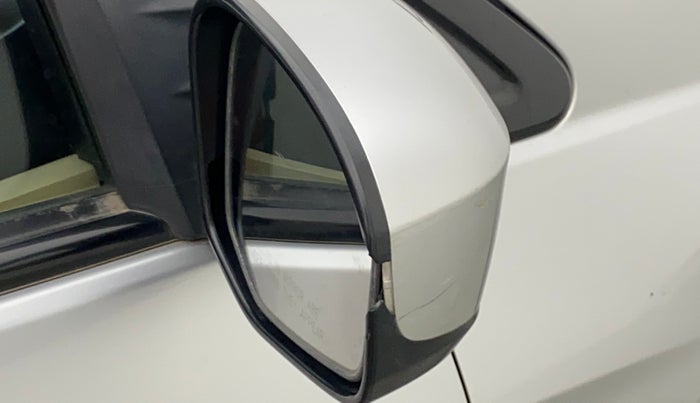 2012 Honda Brio S MT, Petrol, Manual, 20,611 km, Right rear-view mirror - Cover has minor damage
