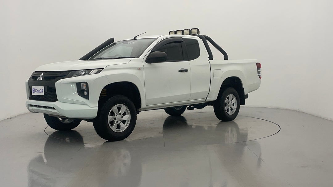 2020 Mitsubishi Triton Glx Plus (4x4), Automatic, 67191 km, Left Front Diagonal (45- Degree) View