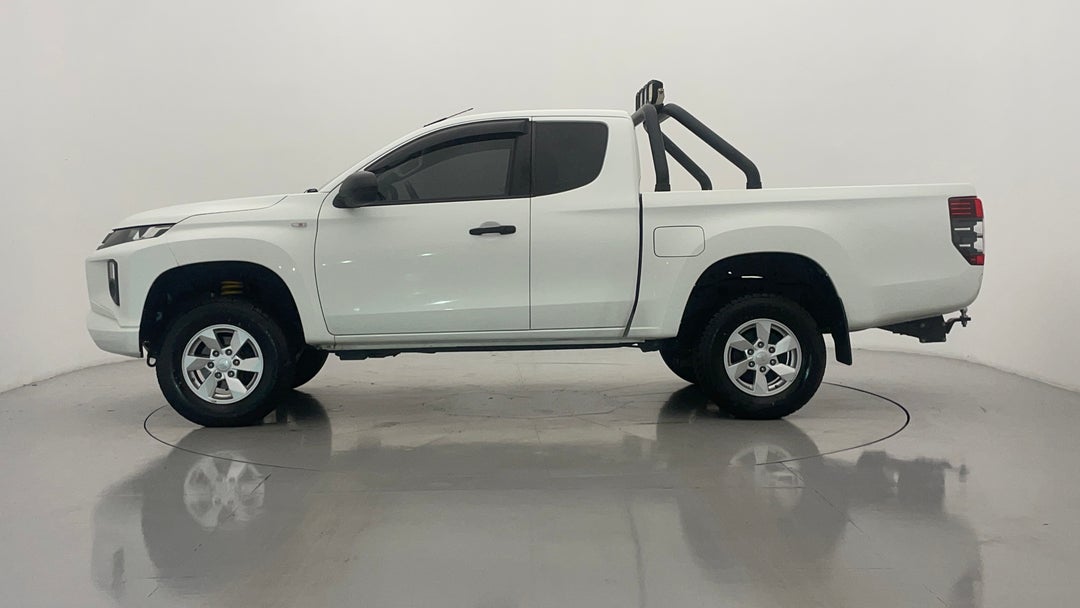 2020 Mitsubishi Triton Glx Plus (4x4), Automatic, 67191 km, Left Side View