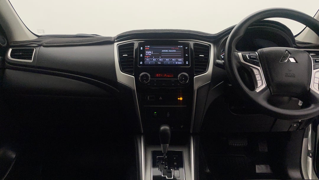 2020 Mitsubishi Triton Glx Plus (4x4), Automatic, 67191 km, Dashboard View