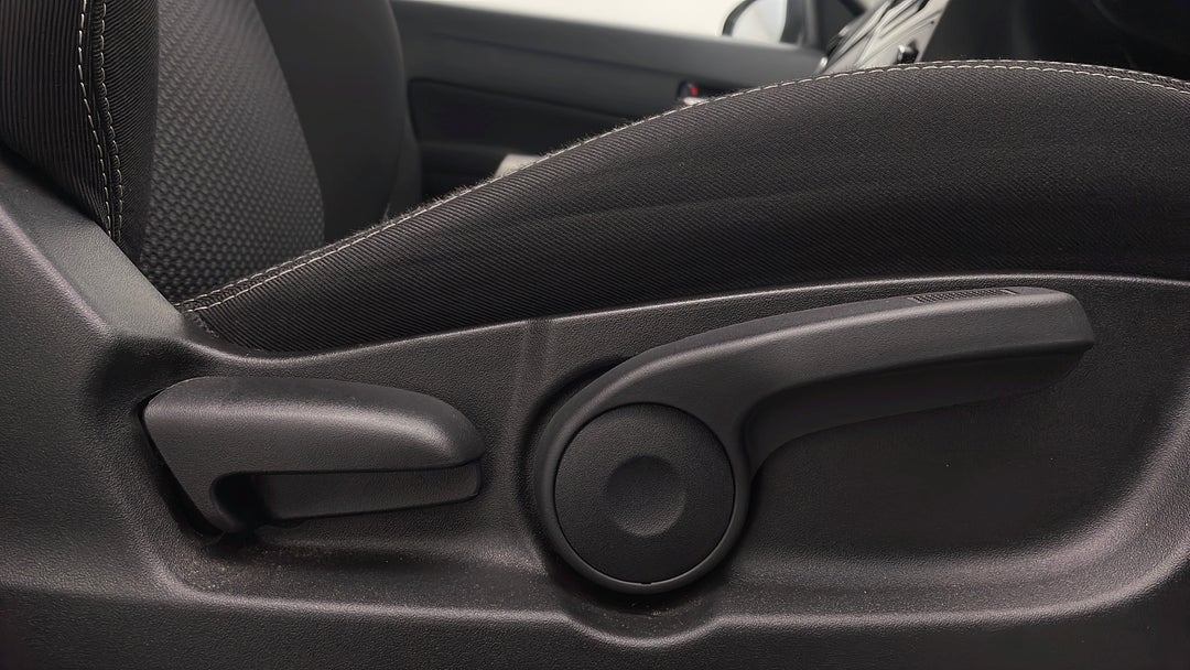 2018 Suzuki Vitara Rt-s, Automatic, 97207 km, Drivers Side Adjustment Panel