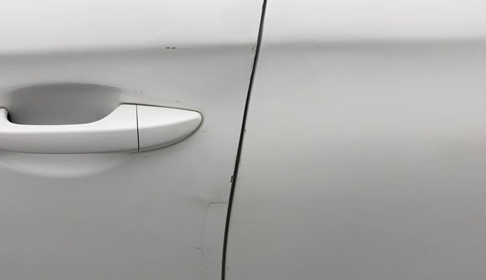 2019 Hyundai Elite i20 SPORTZ PLUS 1.2, Petrol, Manual, 57,672 km, Front passenger door - Slight discoloration