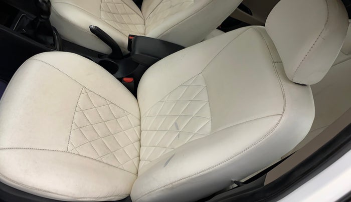 2019 Hyundai Elite i20 SPORTZ PLUS 1.2, Petrol, Manual, 57,672 km, Front left seat (passenger seat) - Cover slightly stained