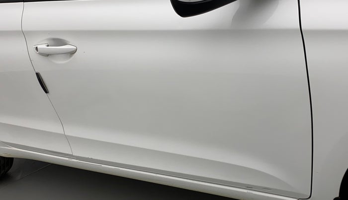 2019 Hyundai Elite i20 SPORTZ PLUS 1.2, Petrol, Manual, 57,672 km, Driver-side door - Minor scratches