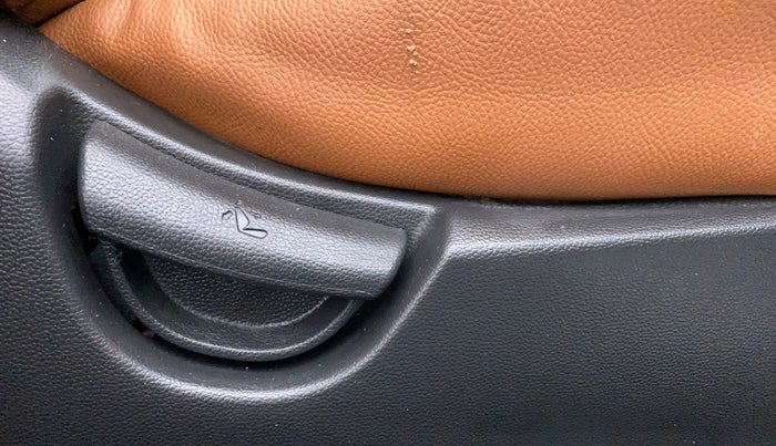 2019 Hyundai Grand i10 SPORTZ 1.2 KAPPA VTVT, Petrol, Manual, 44,723 km, Driver Side Adjustment Panel