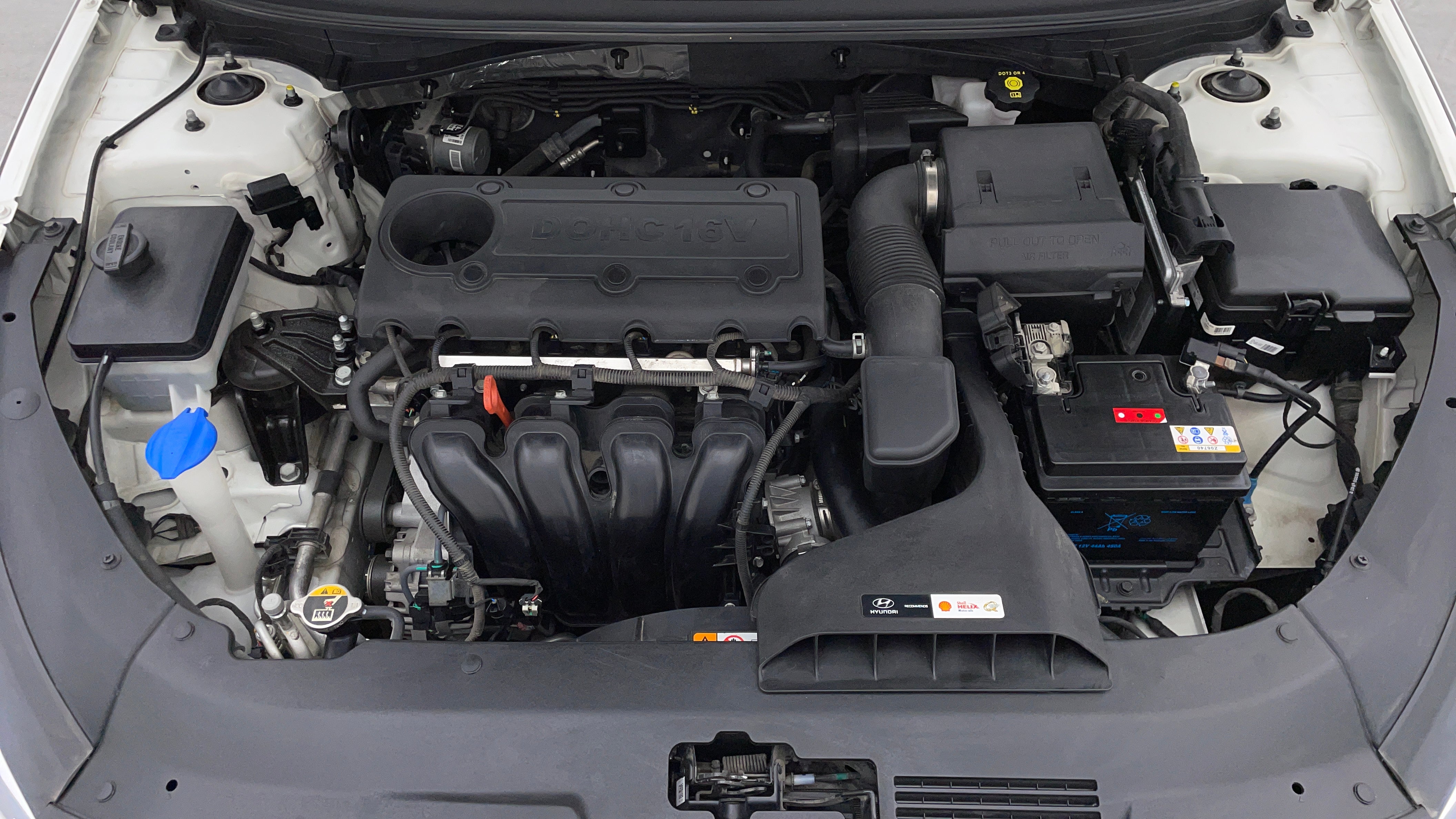 Hyundai Sonata-Engine Bonet View