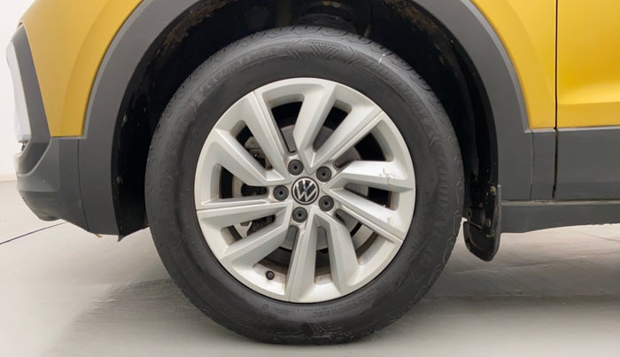 2022 Volkswagen TAIGUN HIGHLINE 1.0 TSI AT, Petrol, Automatic, 9,703 km, Left Front Wheel