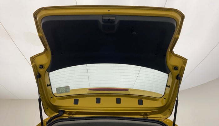 2022 Volkswagen TAIGUN HIGHLINE 1.0 TSI AT, Petrol, Automatic, 9,703 km, Boot Door Open