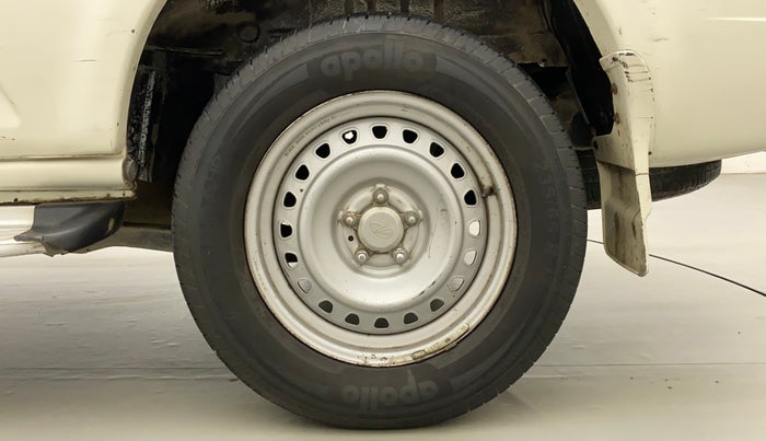 2015 Mahindra Scorpio S4, Diesel, Manual, 70,430 km, Left Rear Wheel