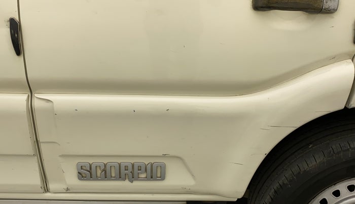2015 Mahindra Scorpio S4, Diesel, Manual, 70,430 km, Rear left door - Minor scratches