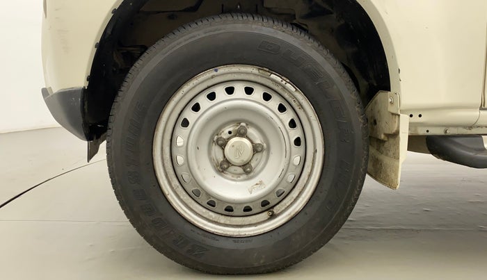 2015 Mahindra Scorpio S4, Diesel, Manual, 70,430 km, Left Front Wheel