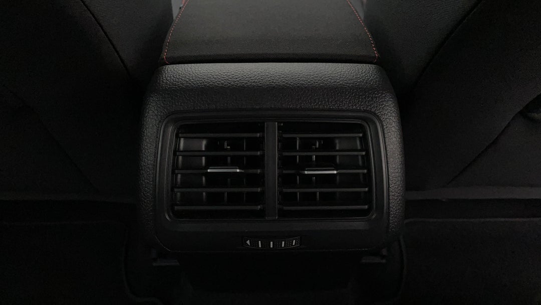 2019 Volkswagen Golf Gti, Automatic, 41642 km, Rear A/C Vent