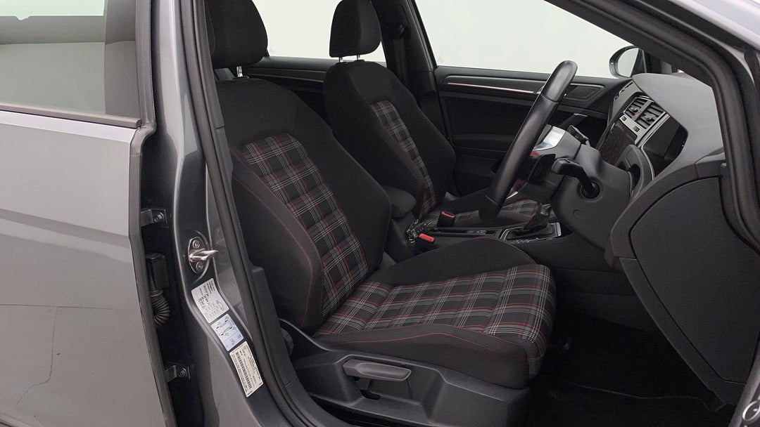 2019 Volkswagen Golf Gti, Automatic, 41642 km, Right Side Front Door Cabin View