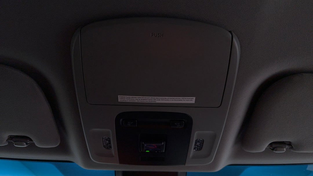 On-Roof Controls/Sunglass holder