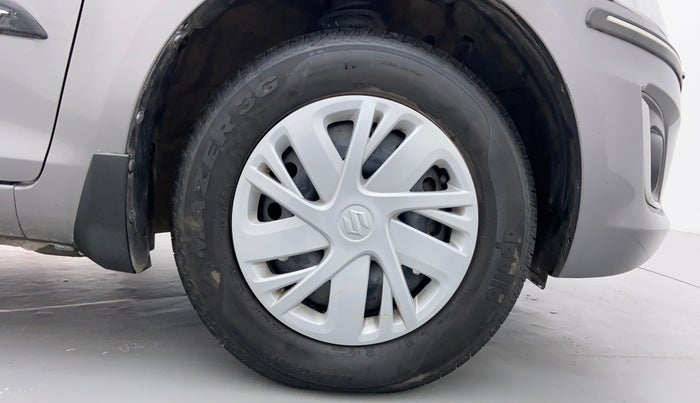 2015 Maruti Swift VXI D, Petrol, Manual, 25,175 km, Right Front Tyre