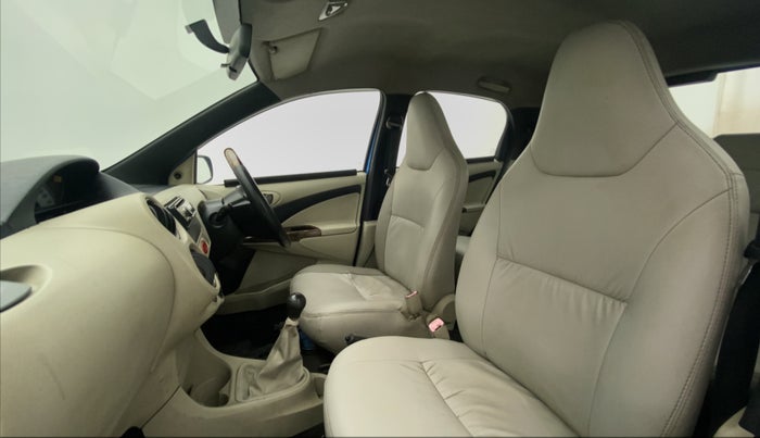 2011 Toyota Etios Liva G, Petrol, Manual, 74,374 km, Right Side Front Door Cabin