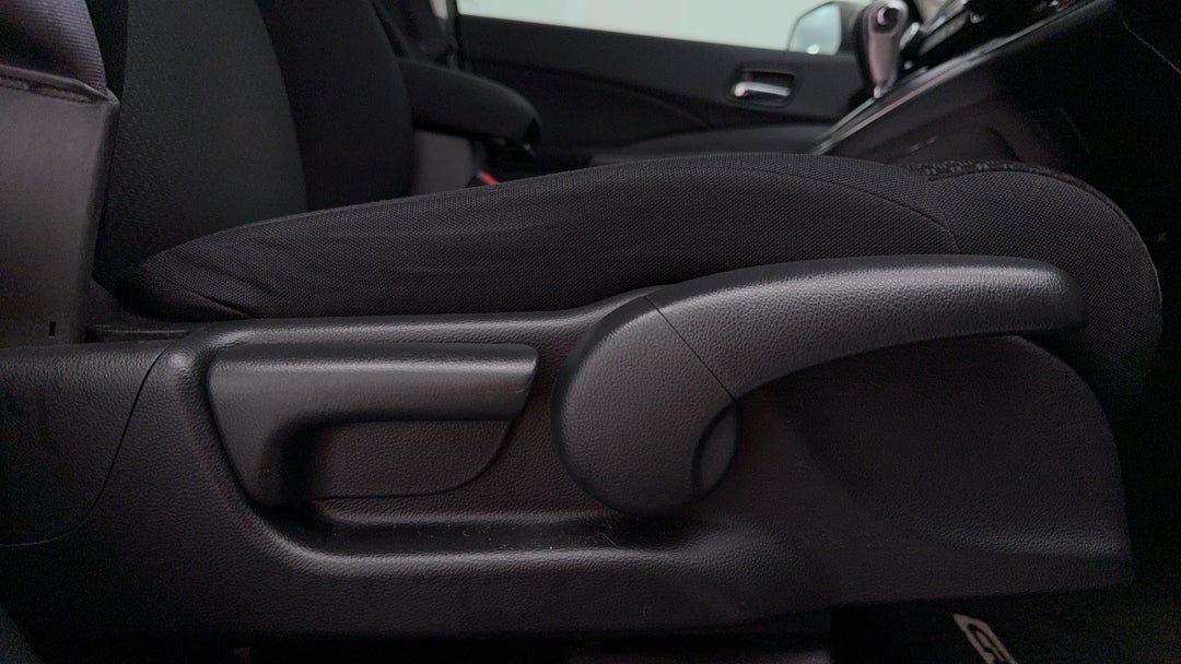 2014 Honda CR-V Vti-s (4x4), Automatic, 94227 km, Drivers Side Adjustment Panel