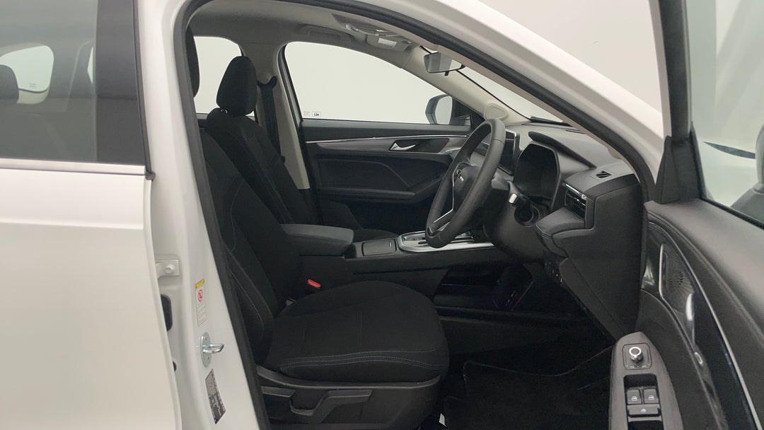 2024 GWM Haval Jolion Premium Hybrid, Automatic, 29055 km, Right Side Front Door Cabin View