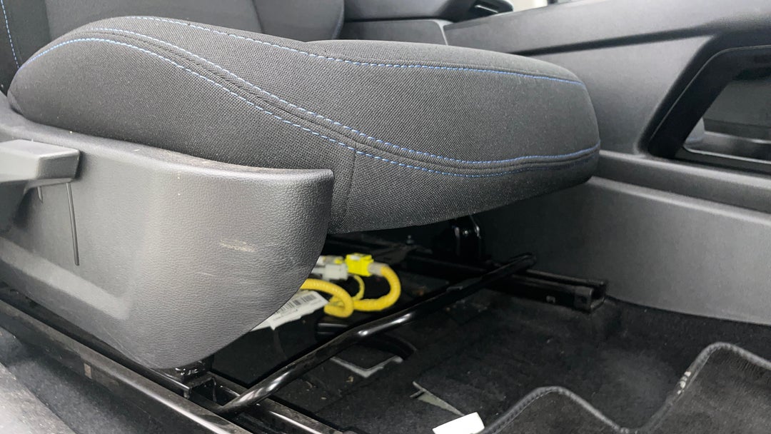 2024 GWM Haval Jolion Premium Hybrid, Automatic, 29055 km, Drivers Side Adjustment Panel