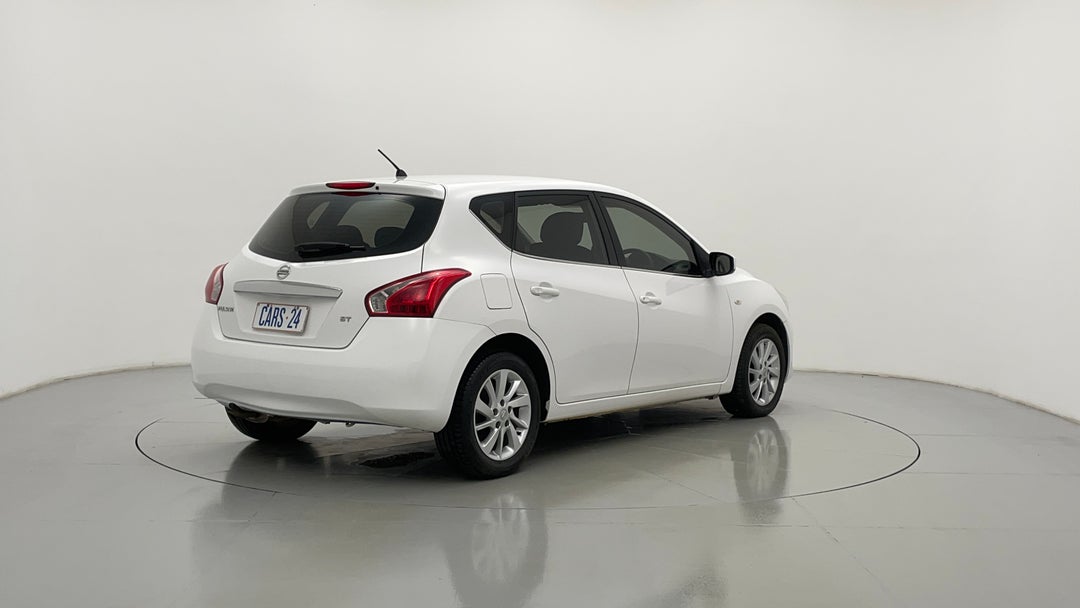 Right Back Diagonal (45- Degree) View