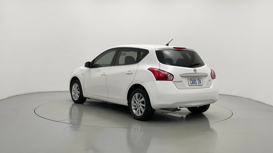 Left Back Diagonal (45- Degree) View