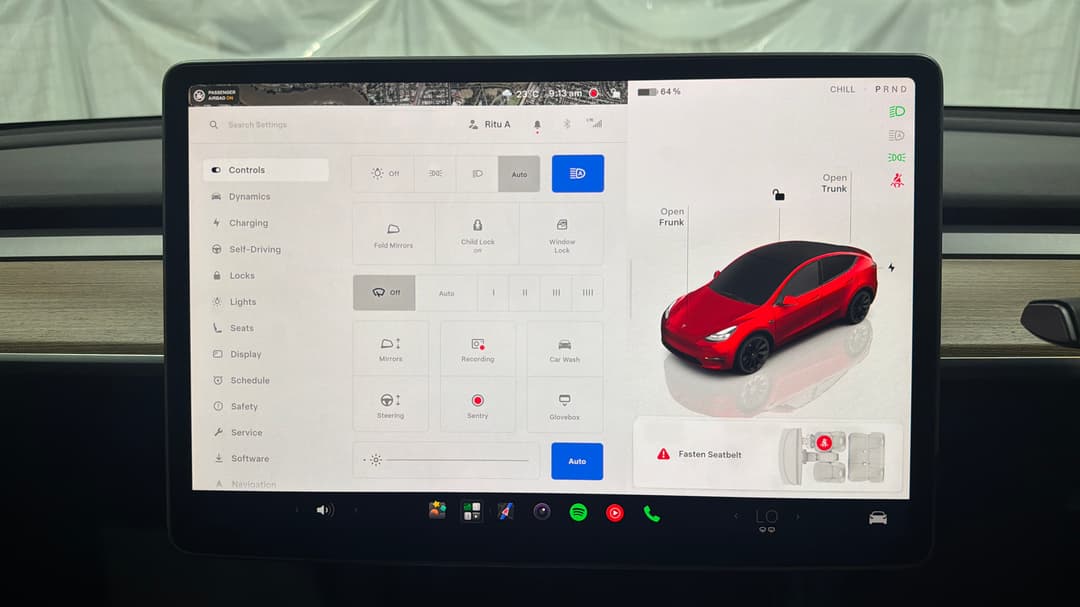 2024 Tesla Model Y Rear-wheel Drive, Automatic, 23489 km, Utility Switches/Buttons