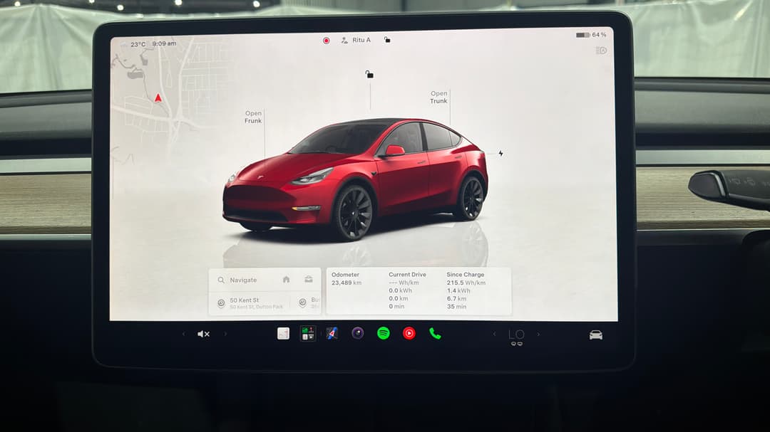 2024 Tesla Model Y Rear-wheel Drive, Automatic, 23489 km, Odometer View