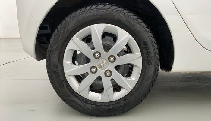 2017 Hyundai Eon MAGNA PLUS, Petrol, Manual, 25,763 km, Right Rear Wheel