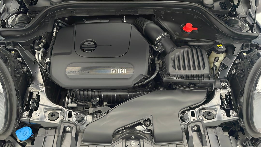 Open Bonnet (Engine)