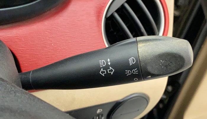 2010 Hyundai i10 SPORTZ 1.2 AT, Petrol, Automatic, 59,794 km, Combination switch - Turn Indicator not functional