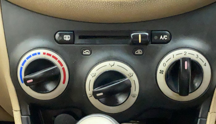 2010 Hyundai i10 SPORTZ 1.2 AT, Petrol, Automatic, 59,794 km, AC Unit - Directional switch has minor damage