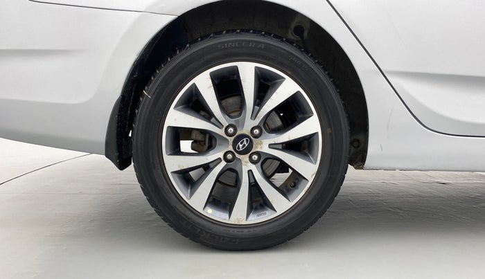 2013 Hyundai Verna FLUIDIC 1.6 SX VTVT OPT, Petrol, Manual, 36,802 km, Right Rear Wheel