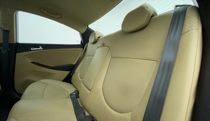 2013 Hyundai Verna FLUIDIC 1.6 SX VTVT OPT, Petrol, Manual, 36,802 km, Right Side Rear Door Cabin