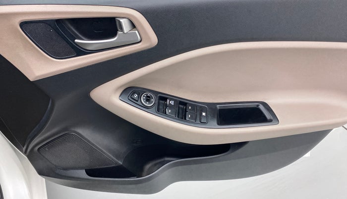 2019 Hyundai Elite i20 SPORTZ PLUS 1.4 CRDI, Diesel, Manual, 39,131 km, Driver Side Door Panels Control