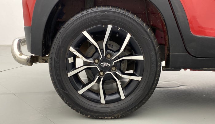2017 Mahindra KUV 100 NXT K8 6 STR, Petrol, Manual, 27,537 km, Right Rear Wheel