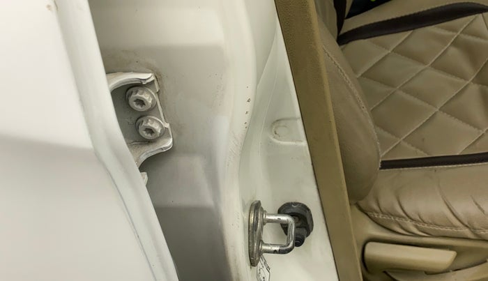 2015 Honda Amaze 1.2L I-VTEC S, Petrol, Manual, 24,184 km, Right B pillar - Paint is slightly faded