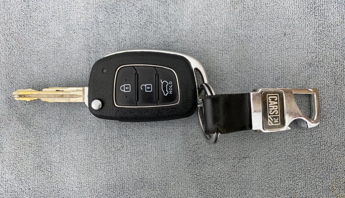 2017 Hyundai Creta 1.6 E + VTVT, Petrol, Manual, 26,792 km, Key Close Up