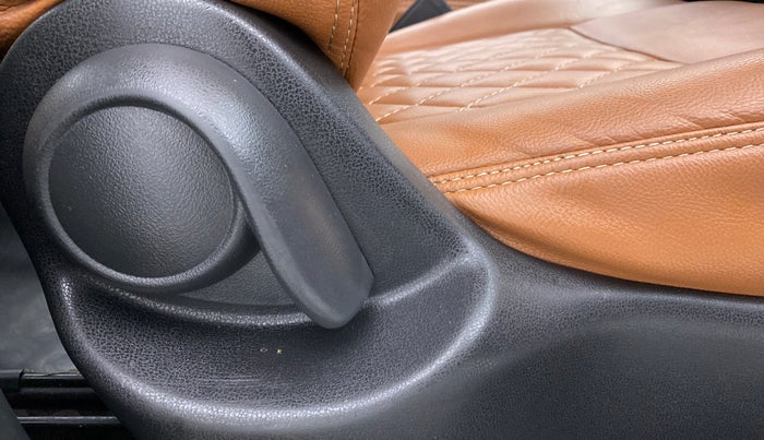 2017 Nissan Micra Active XV, Petrol, Manual, 65,113 km, Driver Side Adjustment Panel