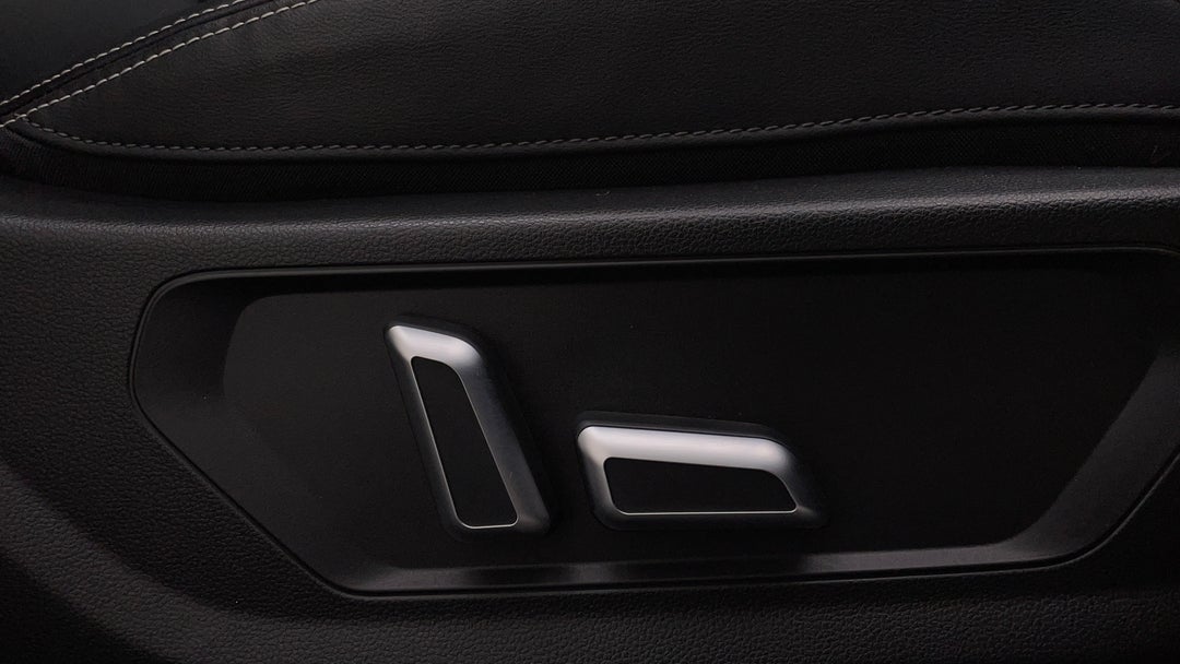 2023 GWM Haval Jolion Ultra Hybrid, Automatic, 21571 km, Drivers Side Adjustment Panel