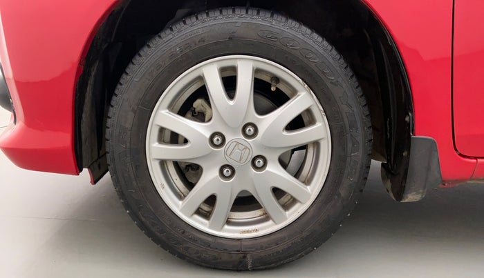2017 Honda Brio VX MT, Petrol, Manual, 24,414 km, Left Front Wheel