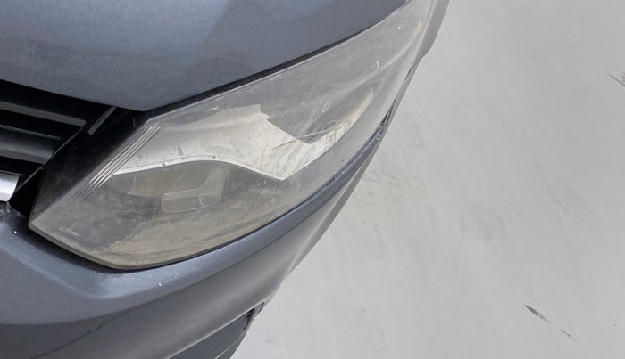 2019 Volkswagen Polo TRENDLINE 1.0L, Petrol, Manual, 32,052 km, Left headlight - Faded