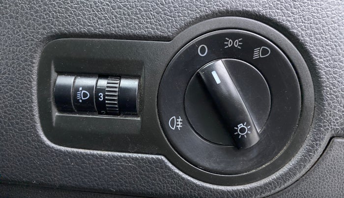 2019 Volkswagen Polo TRENDLINE 1.0L, Petrol, Manual, 32,052 km, Dashboard - Headlight height adjustment not working