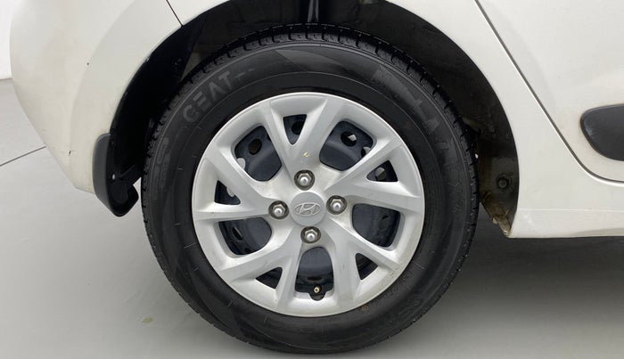2017 Hyundai Grand i10 MAGNA 1.2 KAPPA VTVT, Petrol, Manual, 35,775 km, Right Rear Wheel