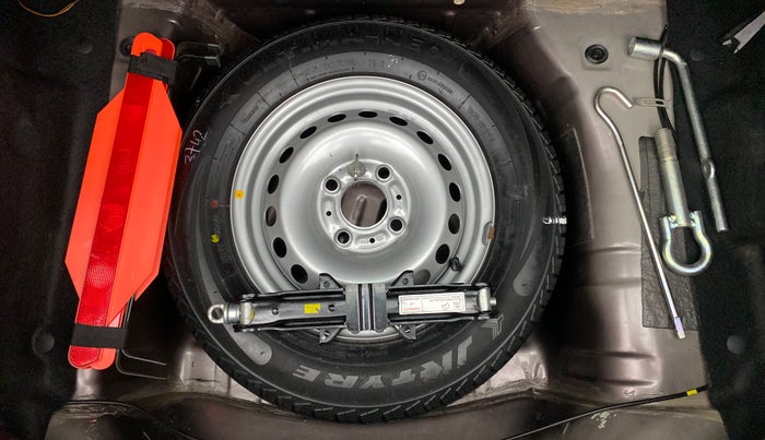 2019 Tata Tiago XE 1.2 REVOTRON, Petrol, Manual, 30,971 km, Spare Tyre