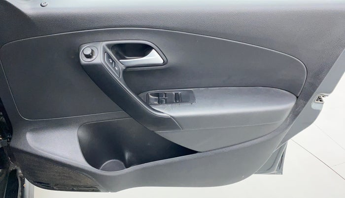 2020 Volkswagen Polo COMFORTLINE PLUS 1.0, Petrol, Manual, 37,911 km, Driver Side Door Panels Control