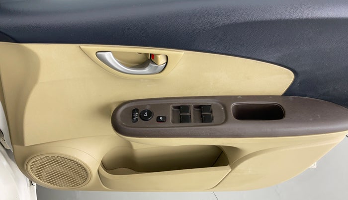 2013 Honda Brio 1.2 VX AT I VTEC, Petrol, Automatic, 42,088 km, Driver Side Door Panels Control