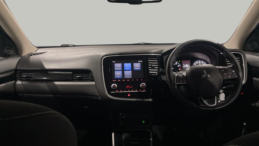 2020 Mitsubishi Outlander Es 7 Seat (2WD), Automatic, 100406 km, Dashboard View