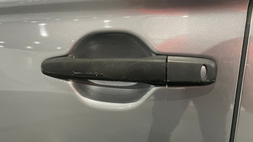 2020 Mitsubishi Outlander Es 7 Seat (2WD), Automatic, 100406 km, Door Handles Front LHS Scratch