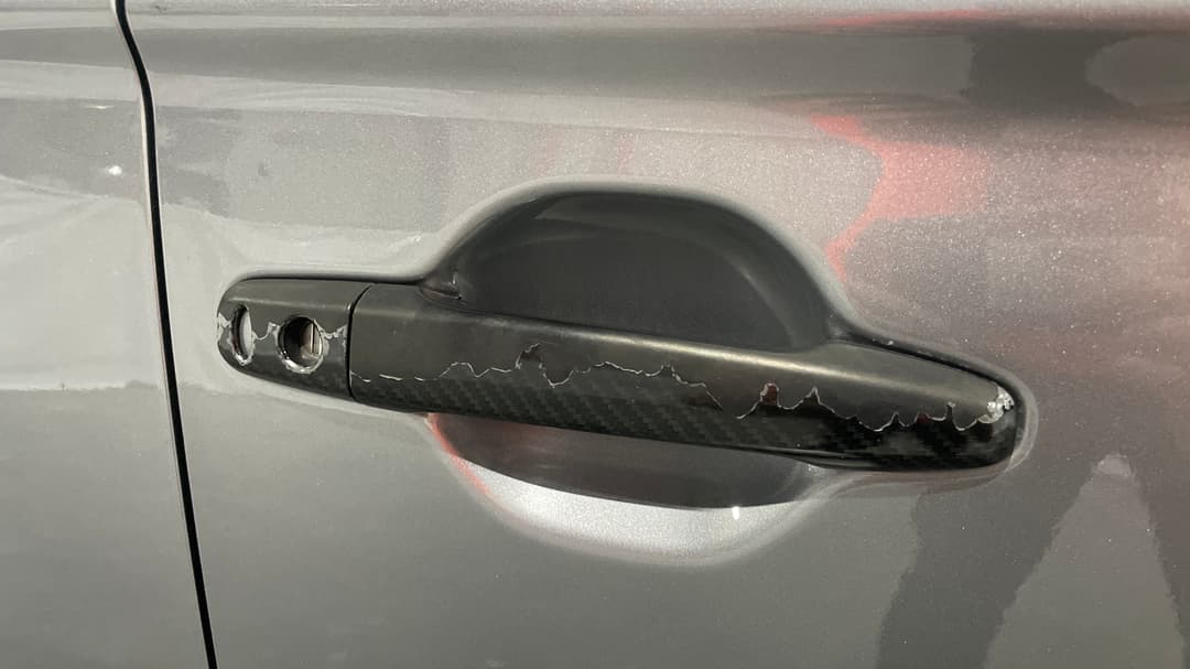 2020 Mitsubishi Outlander Es 7 Seat (2WD), Automatic, 100406 km, Door Handles Front RHS Scratch
