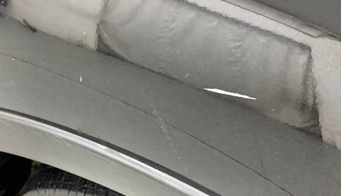 2019 Mahindra XUV500 W7, Diesel, Manual, 70,236 km, Left quarter panel - Minor scratches